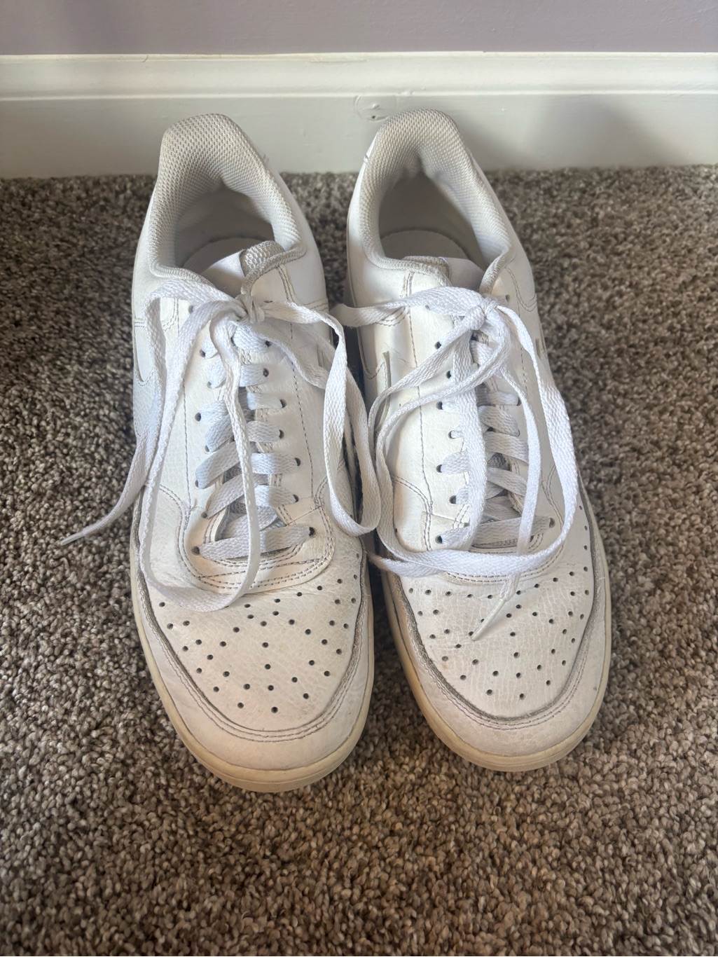 Nike Womens Air Force’s In White